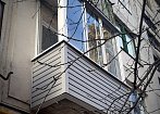Остекление балкона. 
Алюминиевый профиль Provedal
Каркас под сайдинг
Сайдинг, козырьки, водоотливы. 
Внутренняя отделка. 
 mobile
